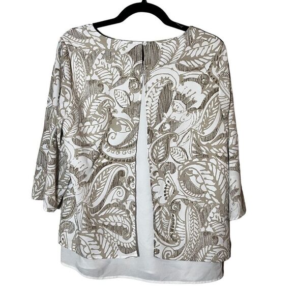 Chico’s 3/4 Sleeved Flowy Blouse Size 1 (Small) - Picture 2 of 7